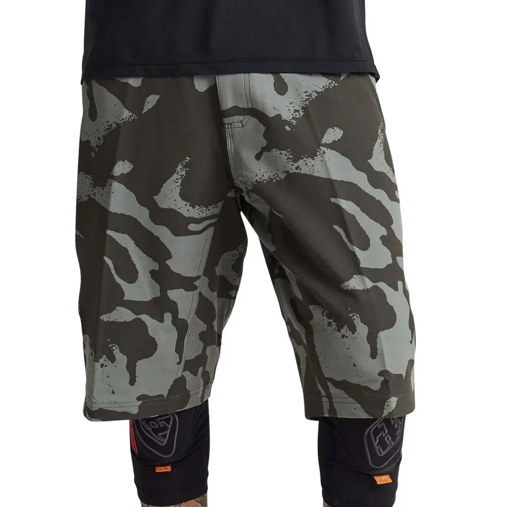 SHORT SKYLINE SHADOW CAMO OLIVE